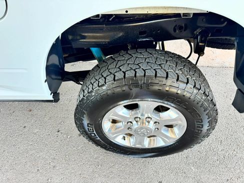 Used 2024 RAM 2500 Big Horn w/ Off Road Package AWD/4WD image 30