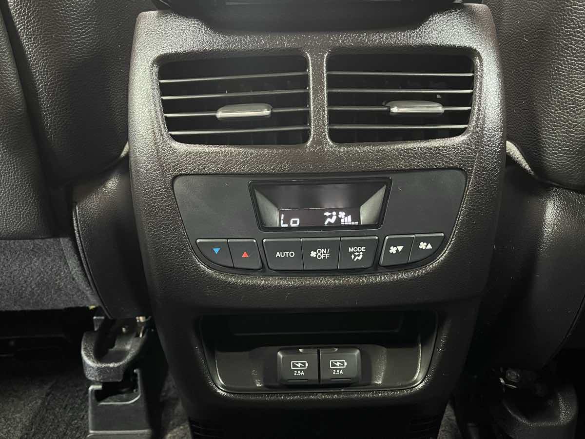 Used 2018 Acura MDX SH-AWD image 25