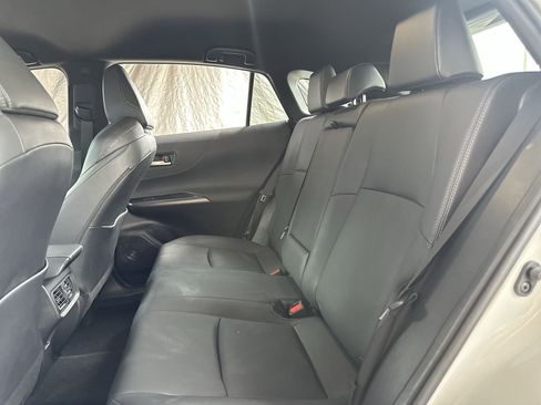 Used 2024 Toyota Venza XLE image 23