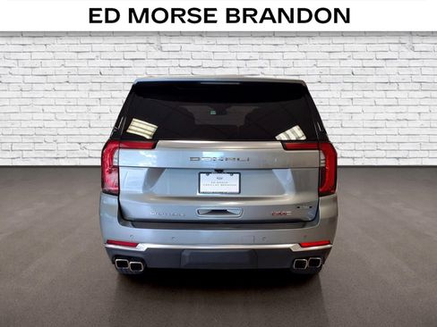 Used 2025 GMC Yukon Denali AWD/4WD image 4