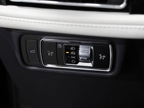 Used 2025 Lincoln Aviator AWD w/ Jet Appearance Package image 15