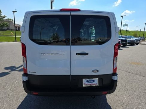 Used 2025 Ford Transit 250 Low Roof w/ Exterior Upgrade Package RWD image 4