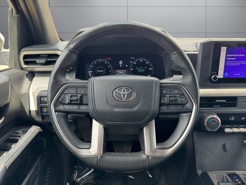 Certified 2024 Toyota Tacoma TRD Off-Road AWD/4WD image 13
