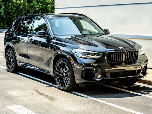 Used 2022 BMW X5 sDrive40i w/ M Sport Package RWD image 10