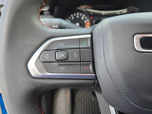 Used 2025 Jeep Compass Trailhawk AWD/4WD image 29