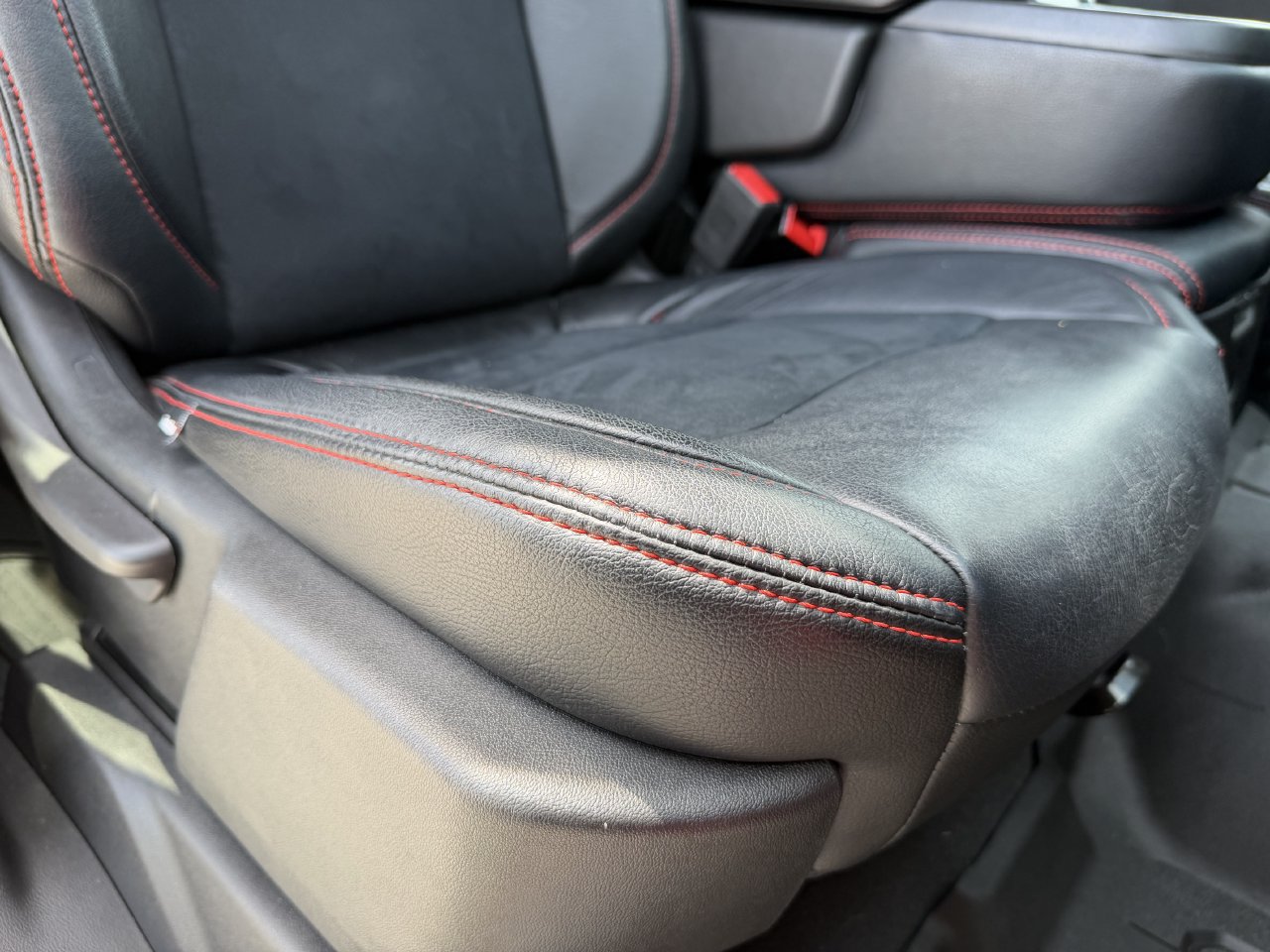 Used 2019 Chevrolet Silverado 1500 RST AWD/4WD image 26