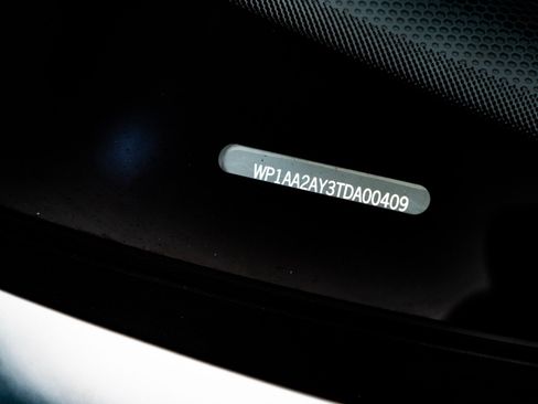 Certified 2026 Porsche Cayenne AWD/4WD image 32