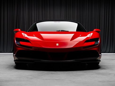 Used 2021 Ferrari SF90 Stradale image 29