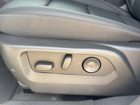 New 2025 Buick Envision Preferred image 9