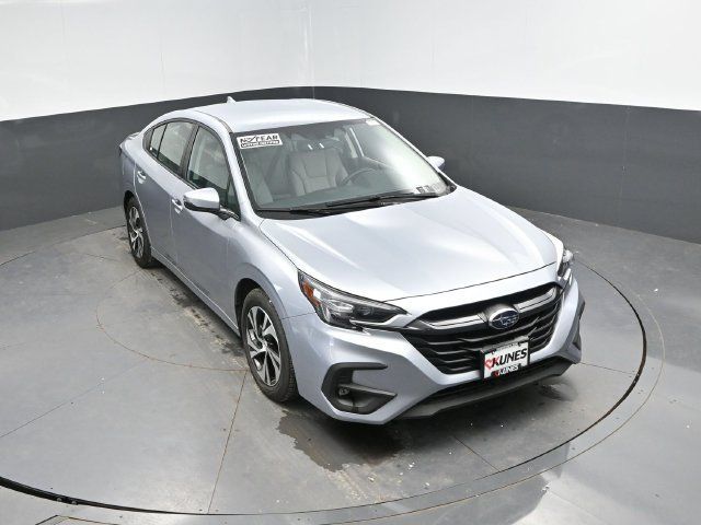 Used 2025 Subaru Legacy Premium AWD/4WD image 36