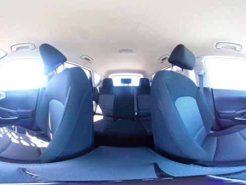 Used 2025 Kia Soul LX w/ LX Technology Package FWD image 41