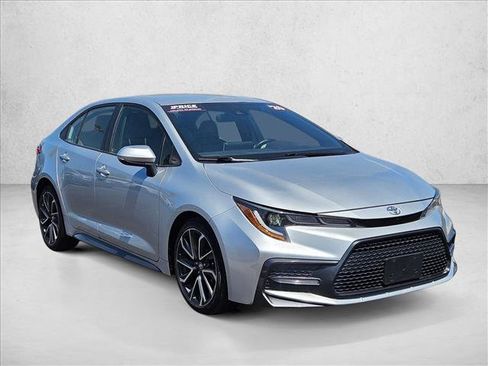 Used 2020 Toyota Corolla SE FWD image 3