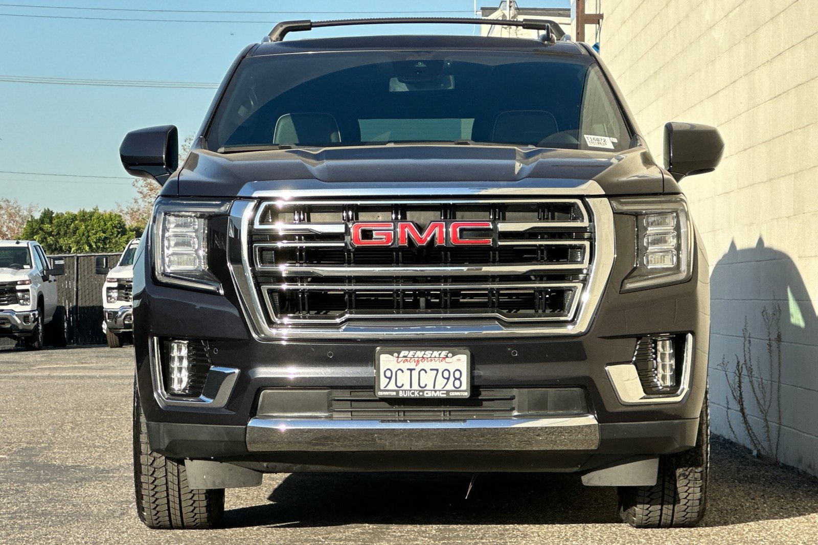 Certified 2023 GMC Yukon XL SLT RWD image 9