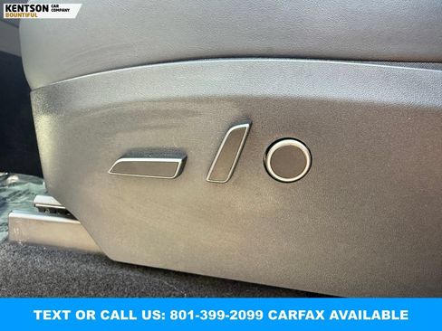 Used 2023 Tesla Model Y Long Range AWD/4WD image 27
