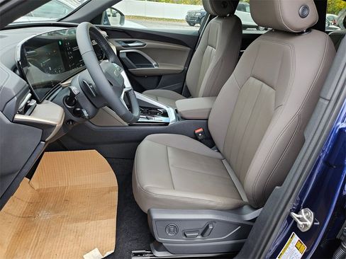 New 2025 Audi Q5 Premium image 8