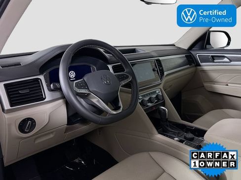 Used 2023 Volkswagen Atlas SE w/ Black Wheel Package AWD/4WD image 9