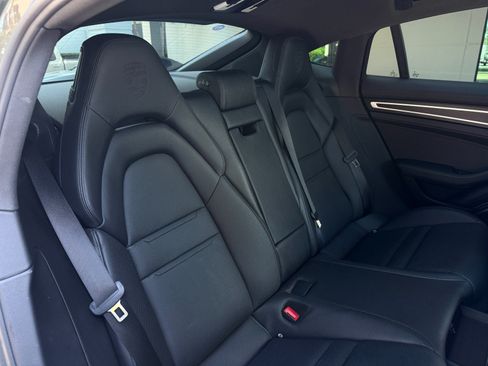 Used 2022 Porsche Panamera 4 Platinum Edition AWD/4WD image 37