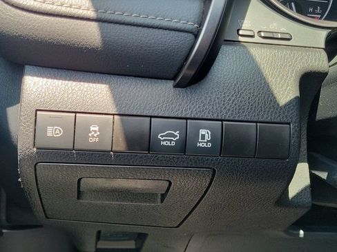 Used 2023 Toyota Camry SE FWD image 13