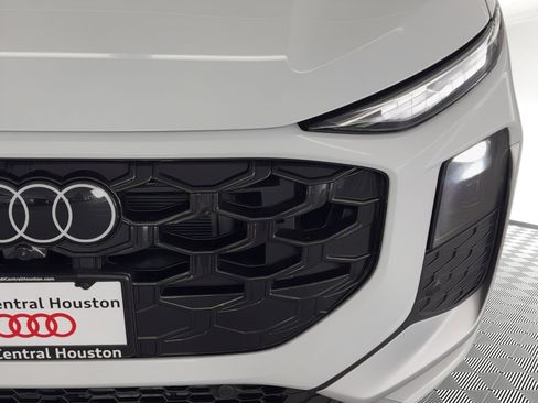 New 2026 Audi Q3 quattro 2.0T image 11