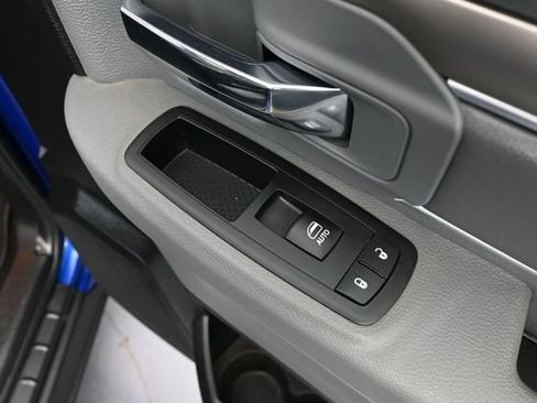 Used 2015 RAM 1500 Big Horn AWD/4WD image 37
