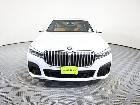 Used 2022 BMW 740i xDrive w/ M Sport Package AWD/4WD image 10