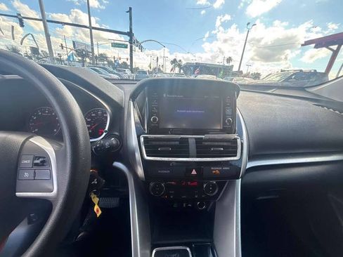 Used 2020 Mitsubishi Eclipse Cross ES FWD image 5