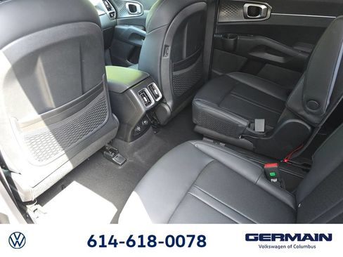 Used 2022 Kia Sorento EX w/ Panoramic Sunroof Package AWD/4WD image 24