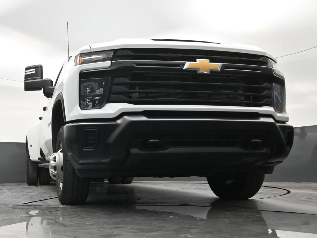 Used 2025 Chevrolet Silverado 3500 W/T AWD/4WD image 25