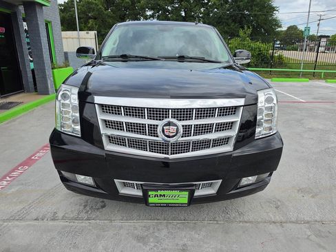 Used 2010 Cadillac Escalade ESV Platinum RWD image 7