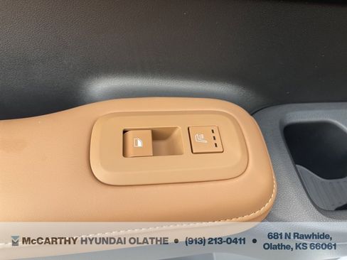 Used 2025 Hyundai Santa Fe Limited image 22