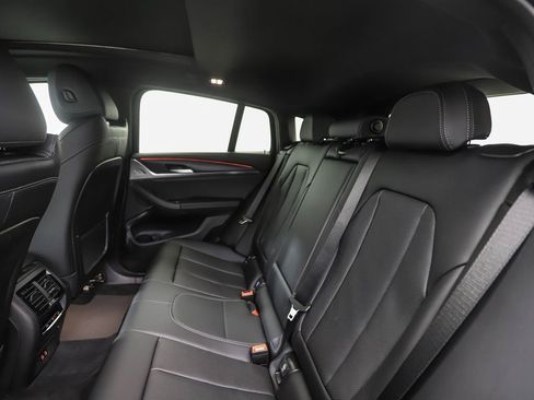 Certified 2025 BMW X4 xDrive30i w/ Premium Package image 20