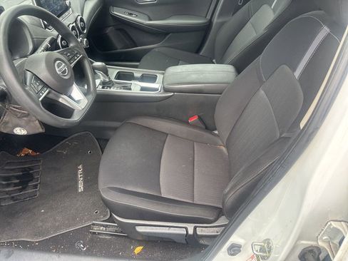 Certified 2023 Nissan Sentra SV image 4