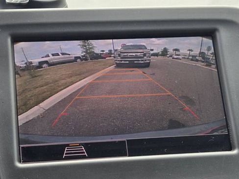 Used 2023 Chevrolet Equinox LT image 11