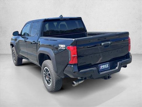 Used 2025 Toyota Tacoma TRD Off-Road image 7