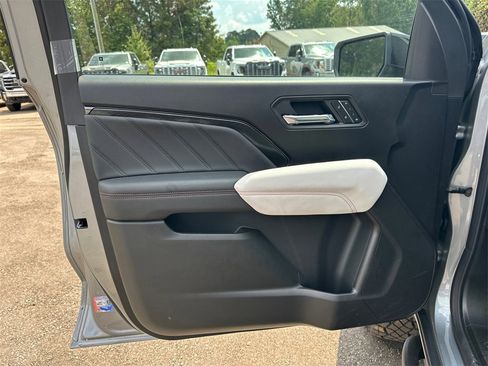 New 2026 GMC Canyon AT4X image 11