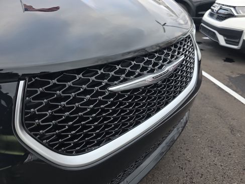 New 2026 Chrysler Pacifica Pinnacle image 28