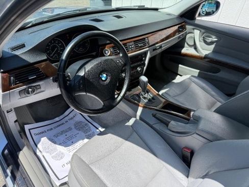 Used 2011 BMW 328i xDrive Sedan AWD/4WD image 21