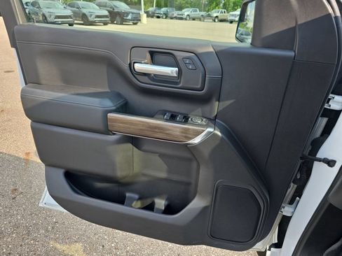 Used 2019 Chevrolet Silverado 1500 LT w/ All-Star Edition AWD/4WD image 27