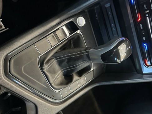 Used 2023 Volkswagen Tiguan SE R-Line image 23