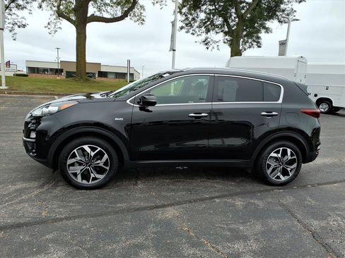 Used 2020 Kia Sportage EX AWD/4WD image 4