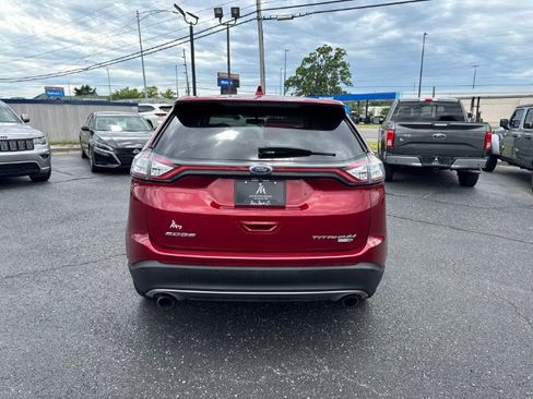 Used 2018 Ford Edge Titanium w/ Equipment Group 301A AWD/4WD image 3