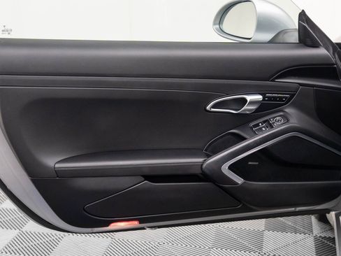 Used 2017 Porsche 911 Carrera image 14