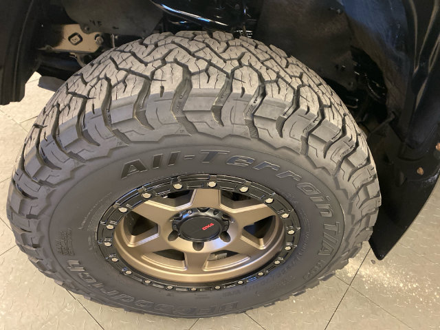 Used 2022 Toyota Tacoma SR AWD/4WD image 6