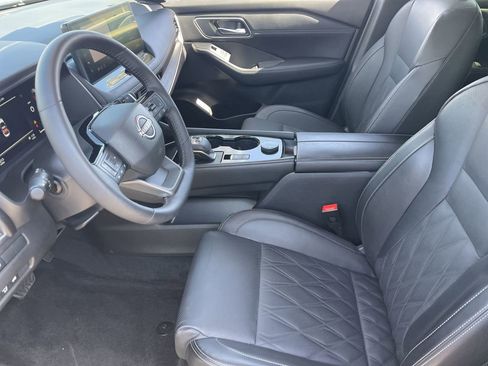 Used 2025 Nissan Rogue Platinum AWD/4WD image 18