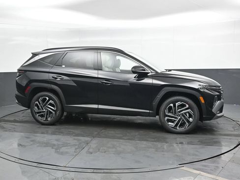 New 2026 Hyundai Tucson Limited AWD/4WD image 3