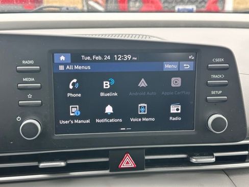 Used 2023 Hyundai Elantra SEL w/ Cargo Package image 17