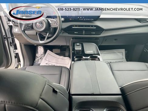 Used 2025 Buick Enclave Preferred FWD image 19