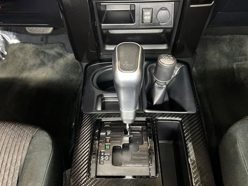 Used 2018 Toyota 4Runner SR5 image 23