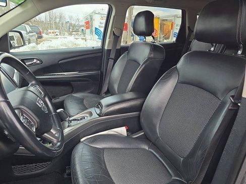 Used 2018 Dodge Journey Crossroad AWD/4WD image 24
