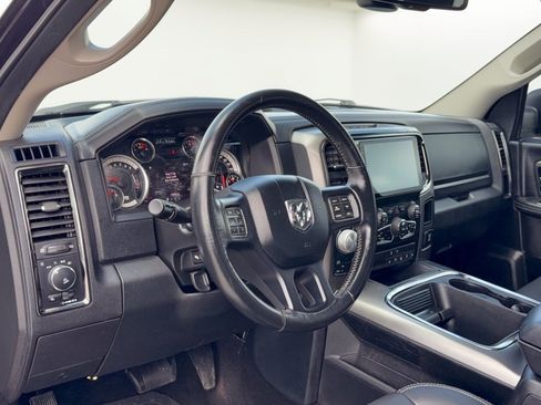 Used 2017 RAM 1500 Sport w/ Black Ram 1500 Sport Group AWD/4WD image 4